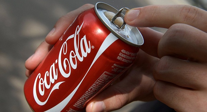 Coca-Cola présente son "eau dormante"